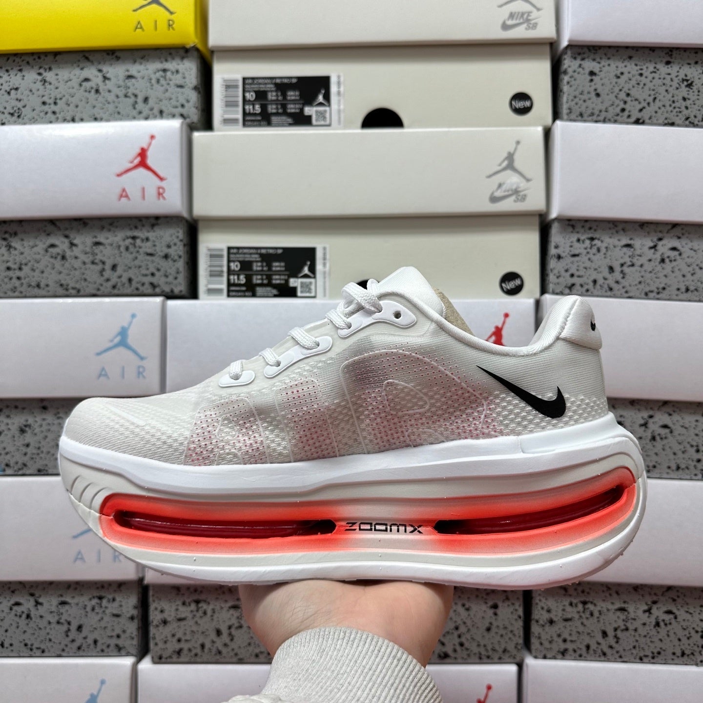 Nike Vomero Premium White Bright Crimson