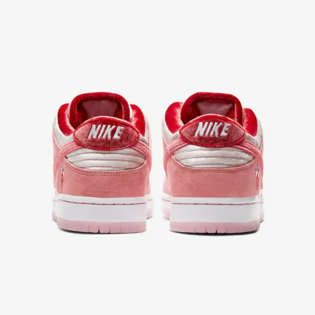 Dunk sb low strangelove