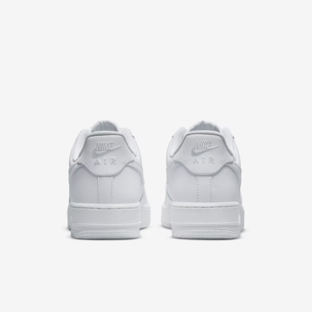 Tênis Nike Air Force 1 Low '07 Triple White Masculino