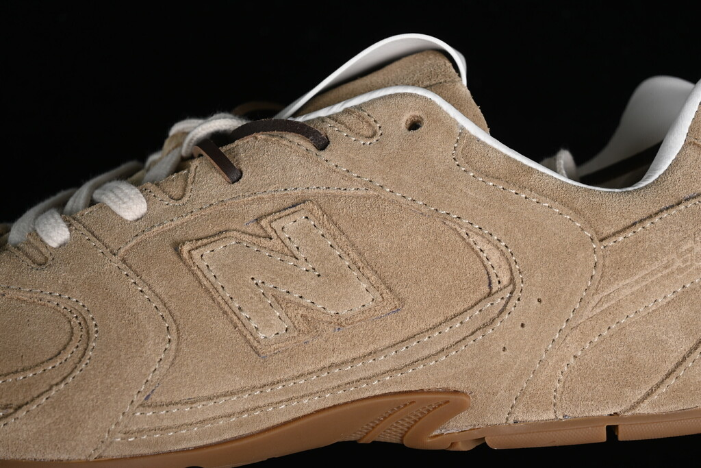 New balance 530 x miumiu ecru pronta entrega