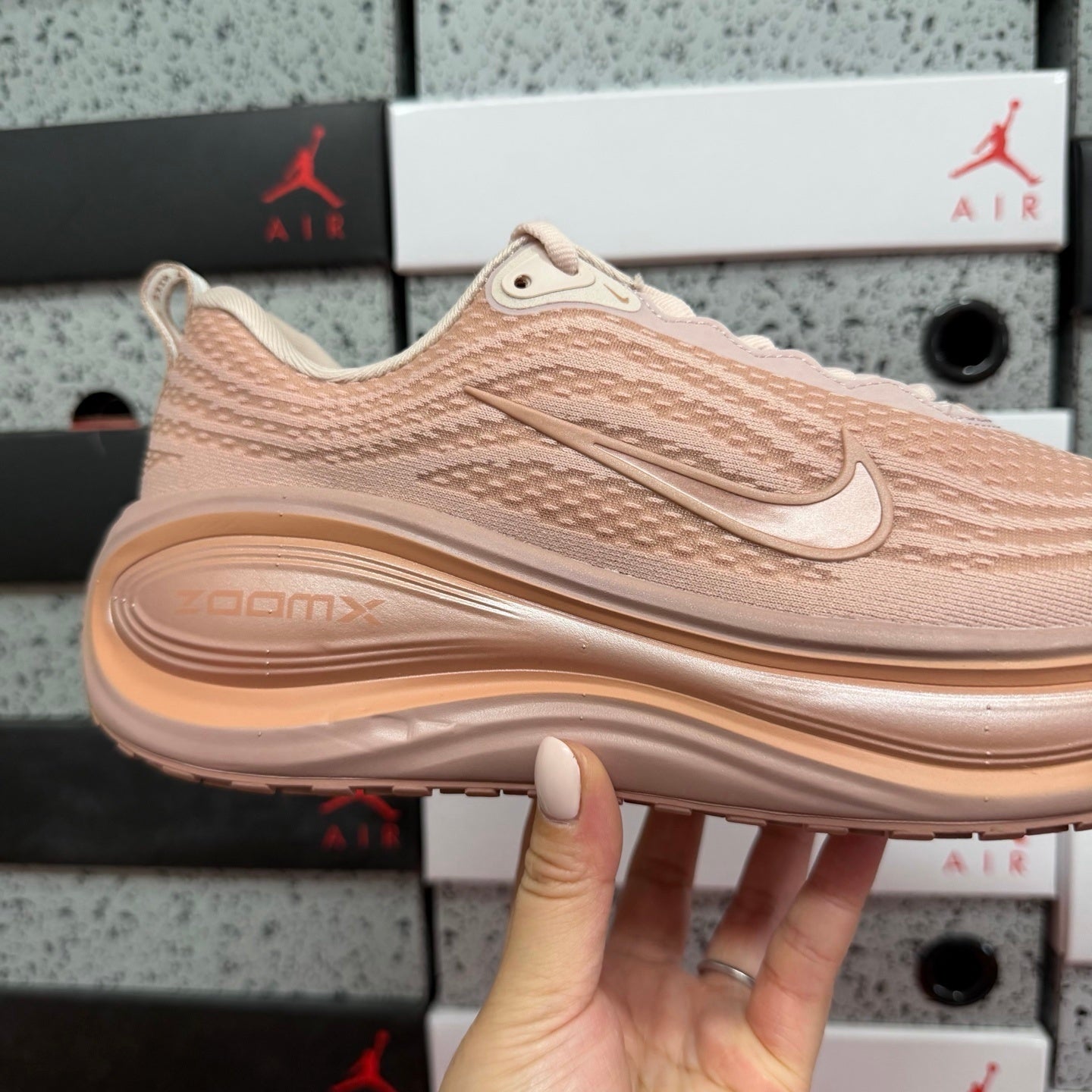 Air Zoom Vomero Plus Rose Gold pronta entrega
