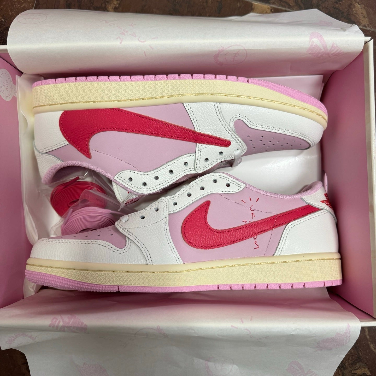Air Jordan 1 Retro Low OG SP Travis Scott Sail Tropical Pink
